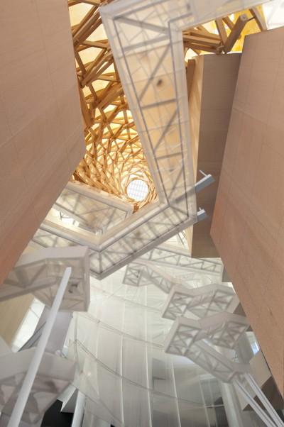Visualisation: Filtered light and suspended circulation within the atrium — supplied to WAAR