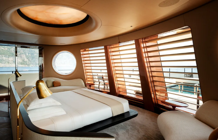 Image: Owner's suite, M/Y HEED — Paolo Petrignani