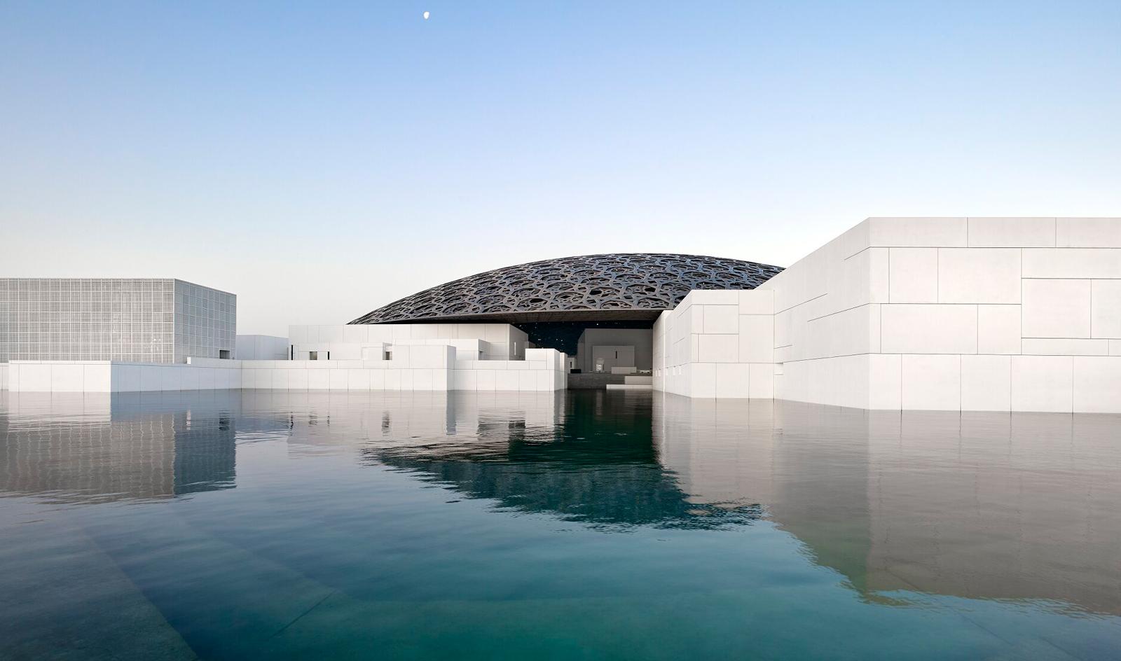 Louvre Abu Dhabi: The Architecture of Light