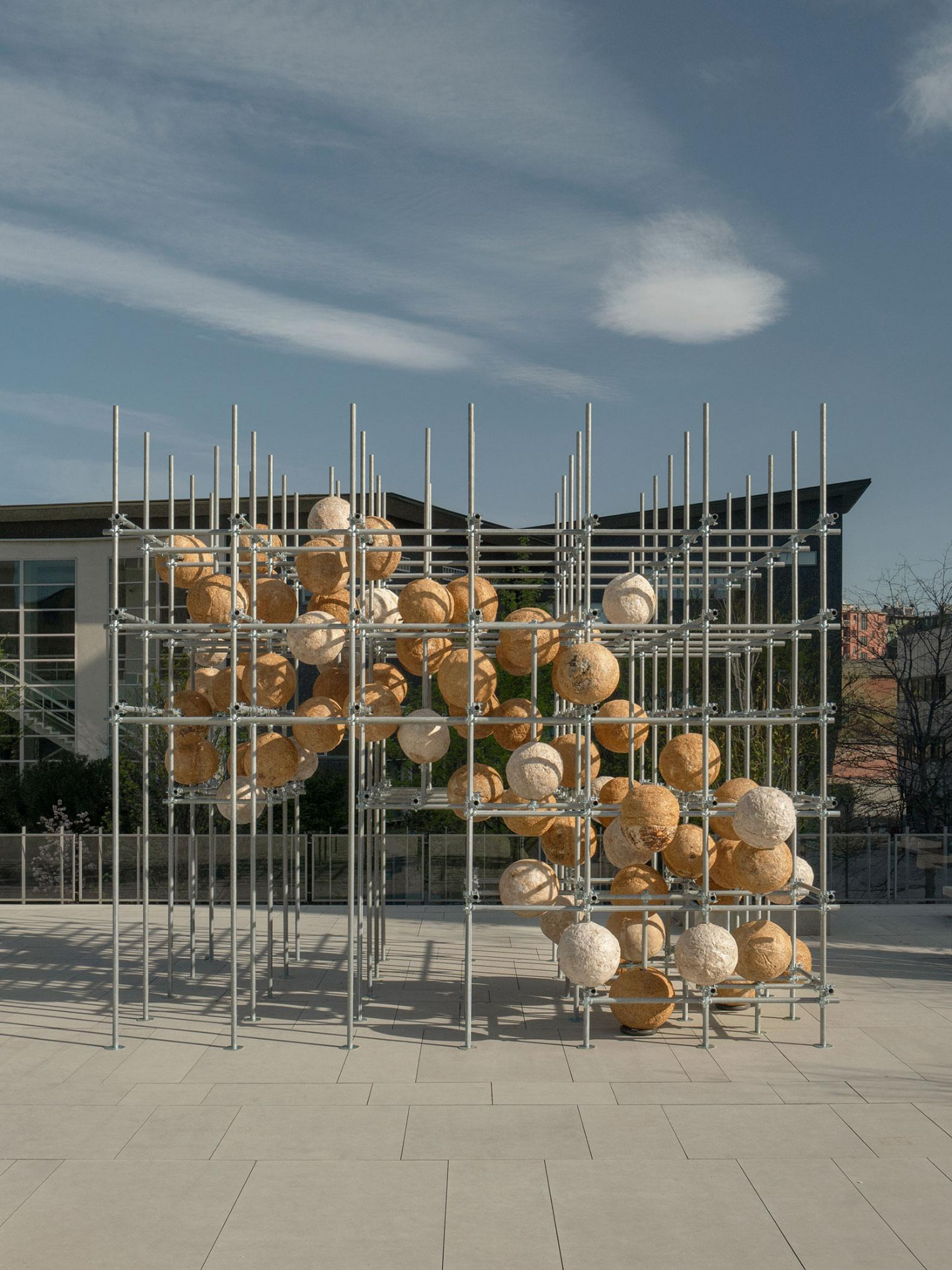 Growing Matter(s): When Architecture Begins to Grow